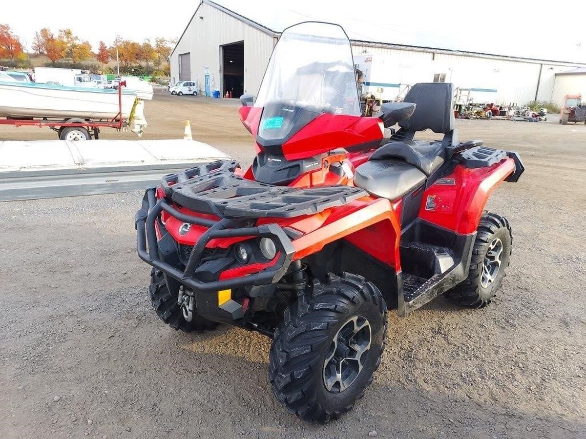 2013 Can-Am Outlander Max XT ATV photo