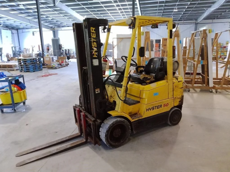  2004 Hyster 50 Forklift photo