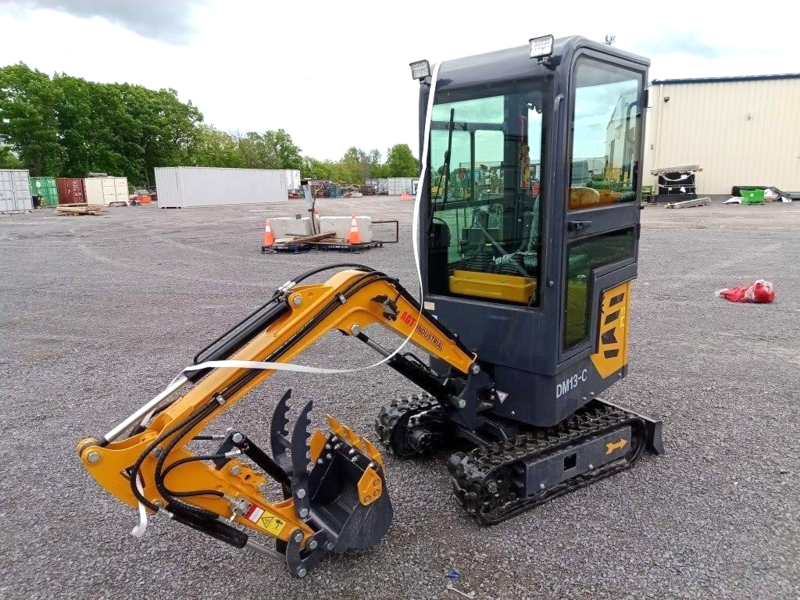 2024 AGT DM13-C Mini Excavator photo